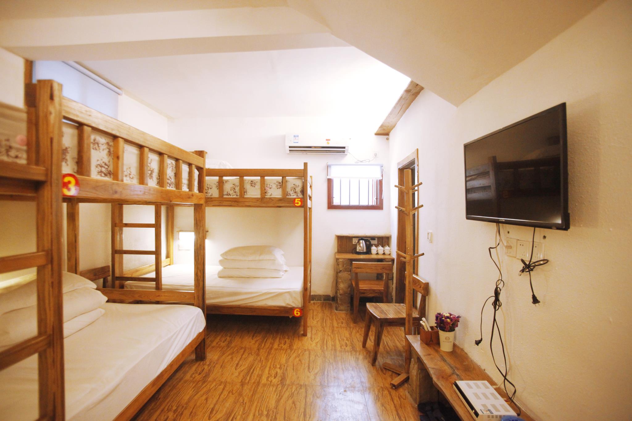 Zhangjiajie Destination Youth Hostel 2*