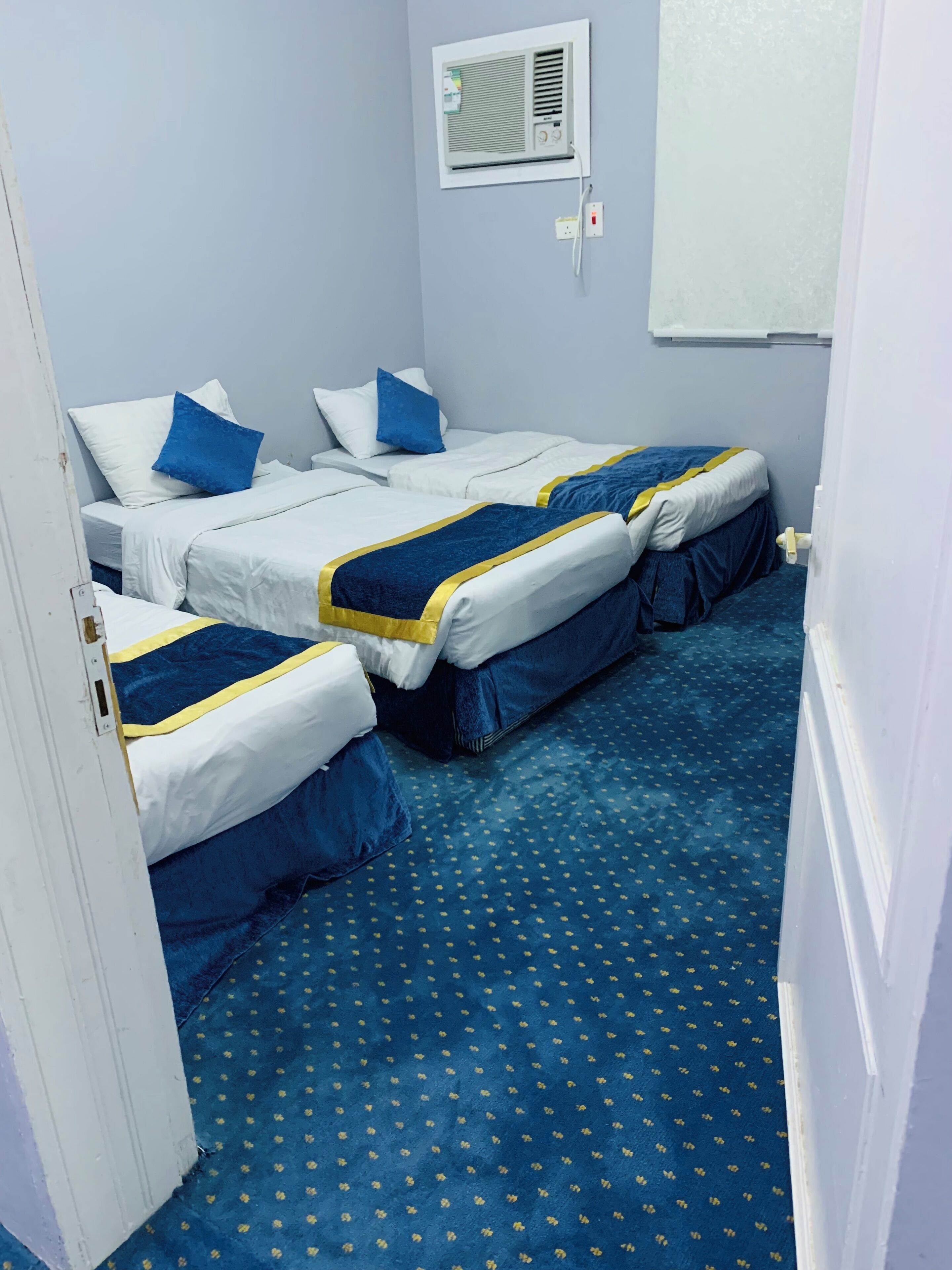 Lina hotel 0*