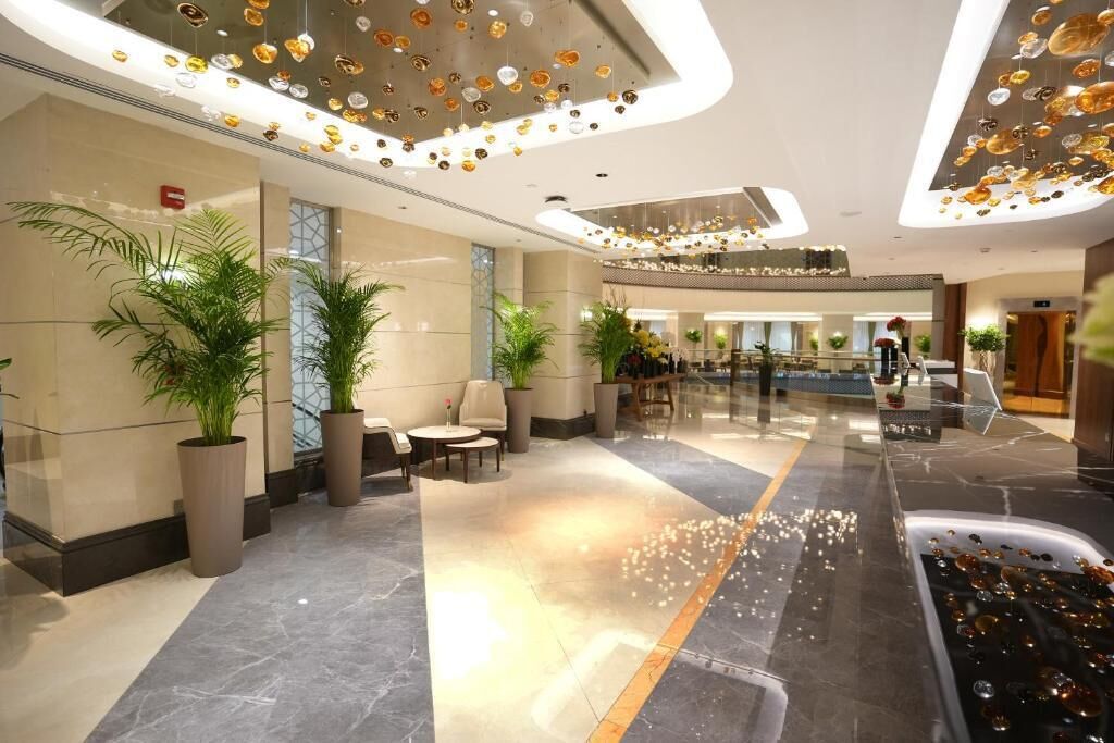 Peninsula Worth Hotel 0*