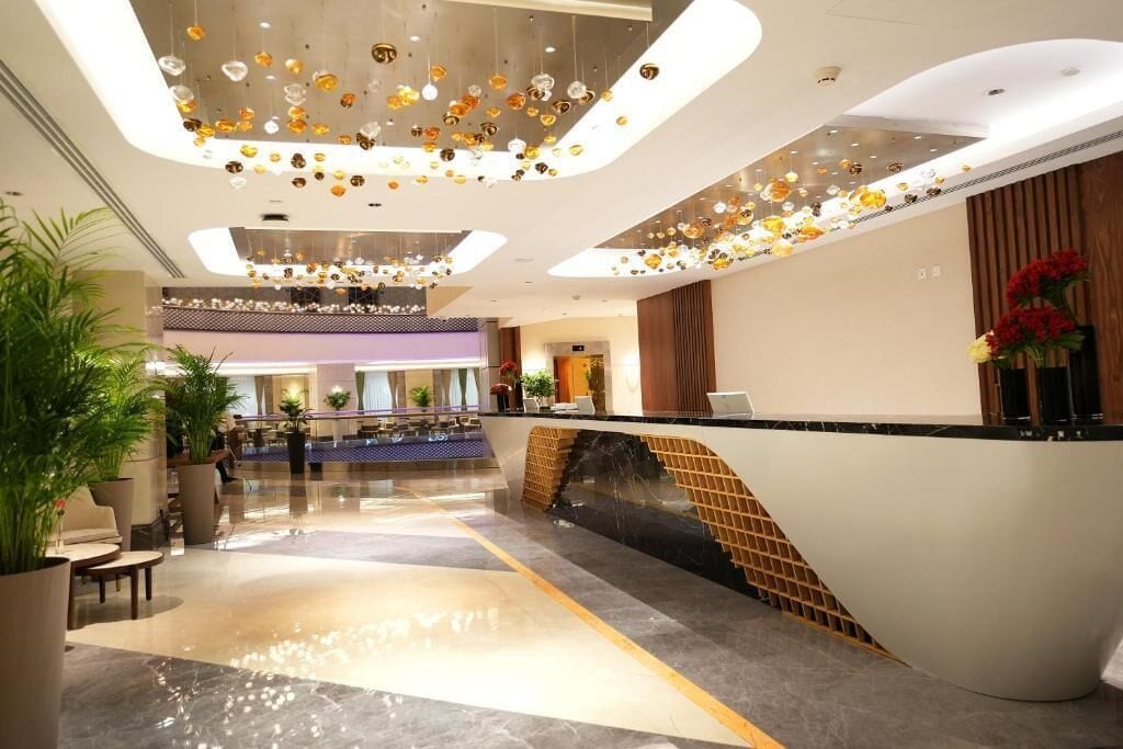 Peninsula Worth Hotel 0*