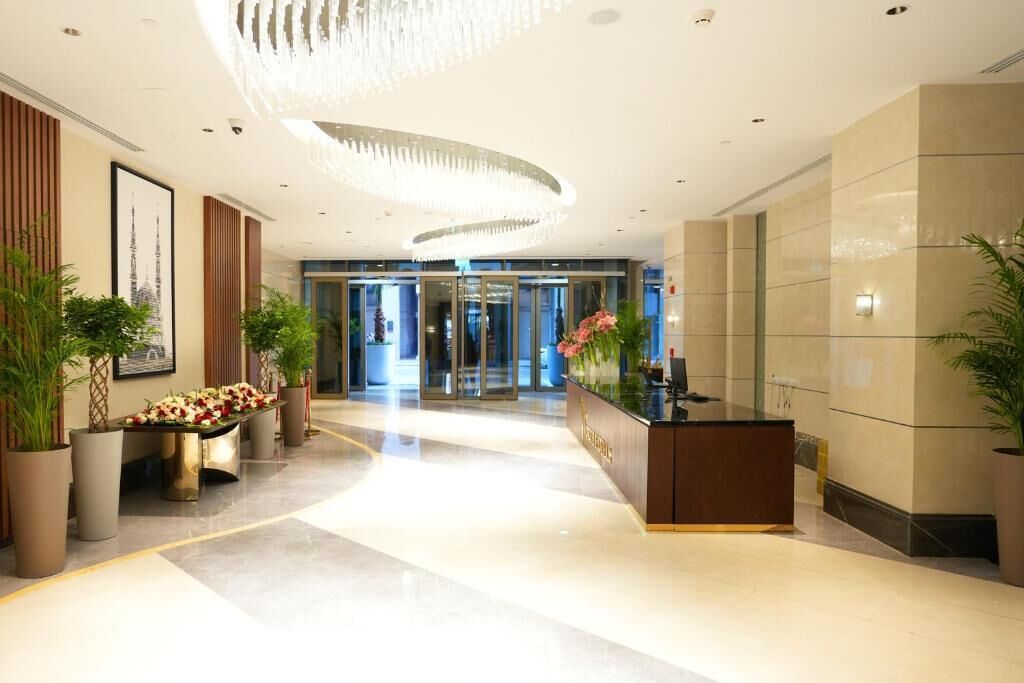 Peninsula Worth Hotel 0*