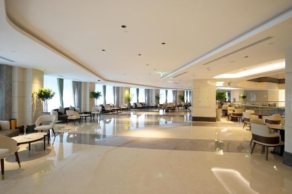 Peninsula Worth Hotel 0*