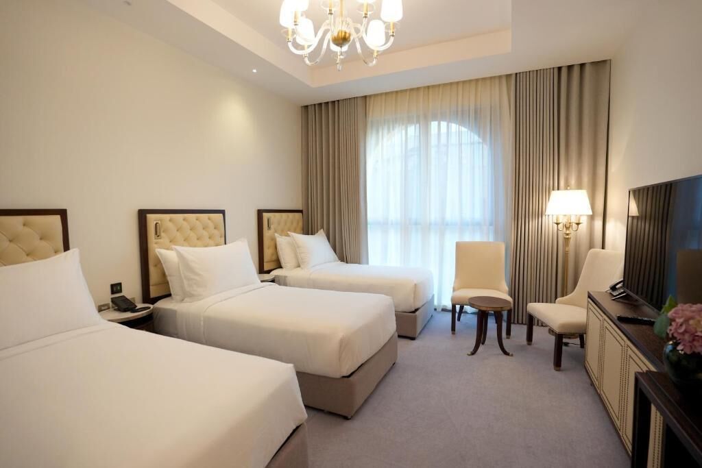 Peninsula Worth Hotel 0*