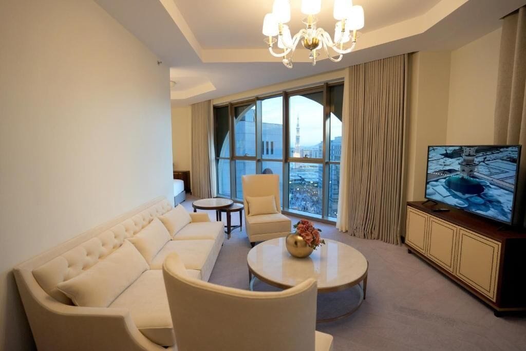 Peninsula Worth Hotel 0*