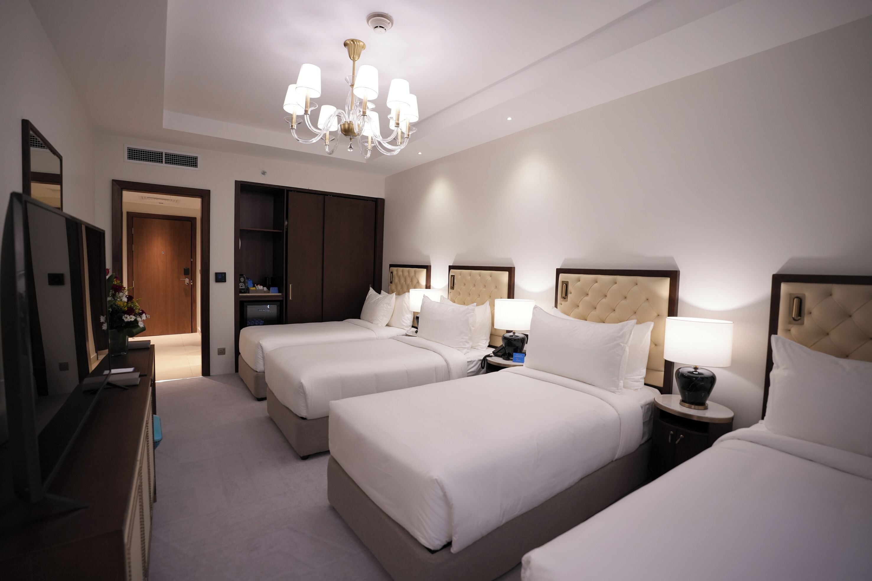 Peninsula Worth Hotel 0*