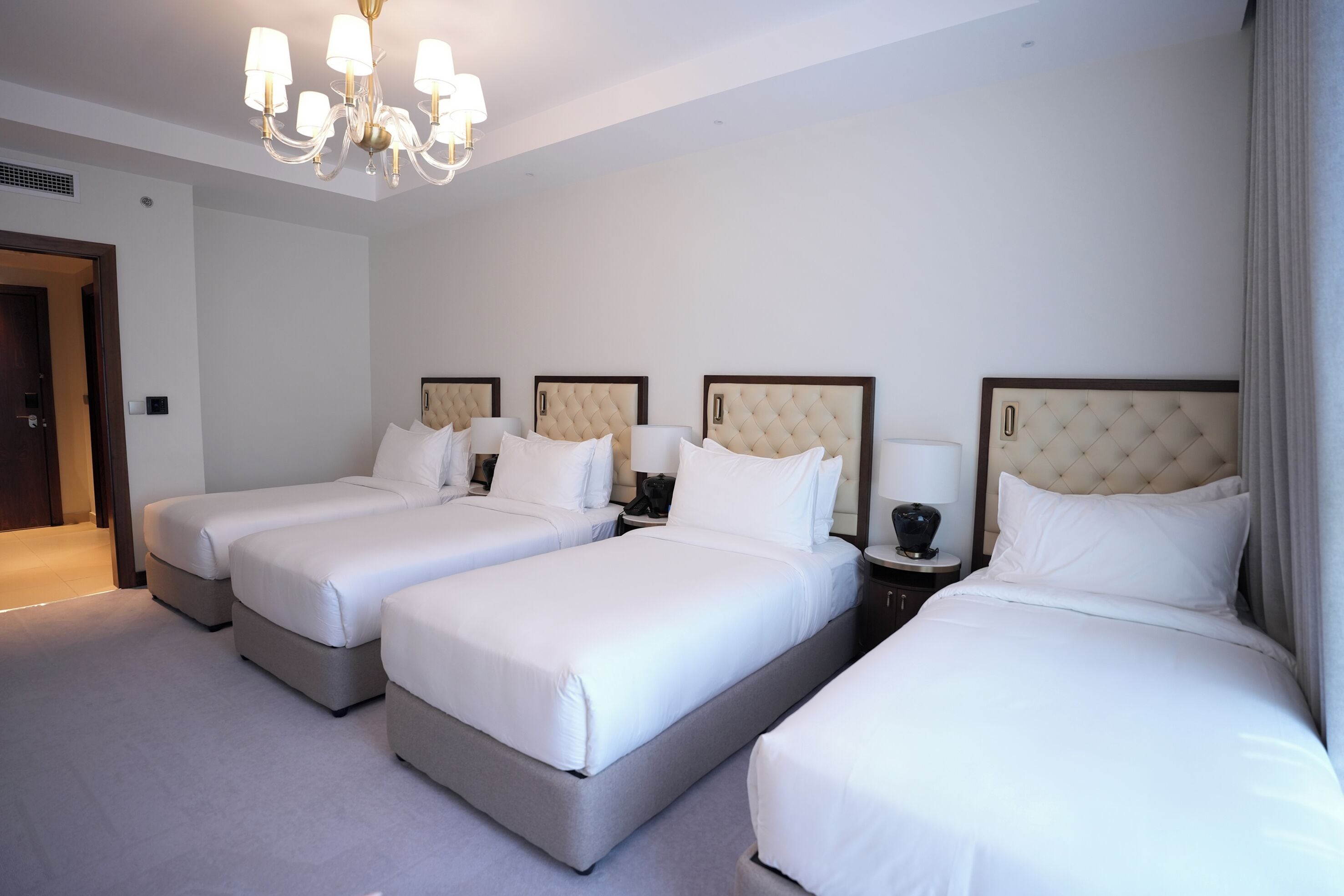 Peninsula Worth Hotel 0*