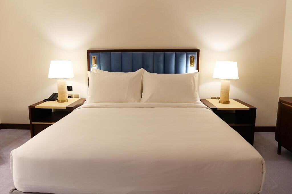 Peninsula Worth Hotel 0*