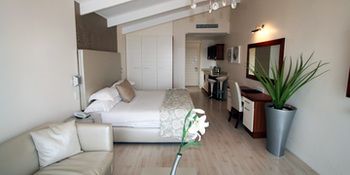 Harbour House Hotel 5*