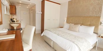 Harbour House Hotel 5*