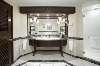 Dorsett Grand Labuan 5*