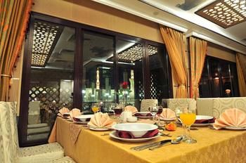 Golden Tulip Al Zahabi 3*