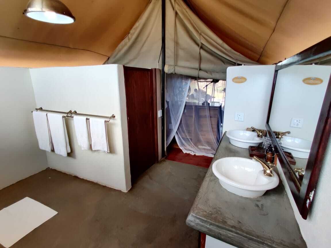Honeyguide Khoka Moya Camp 3*