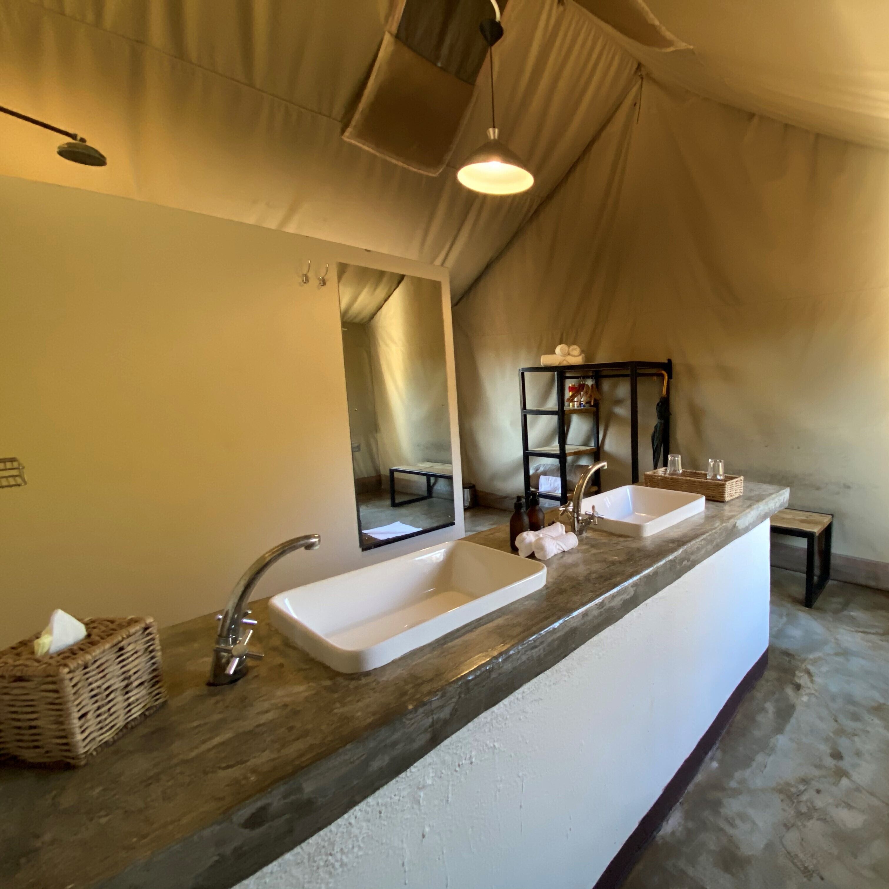 Honeyguide Khoka Moya Camp 3*