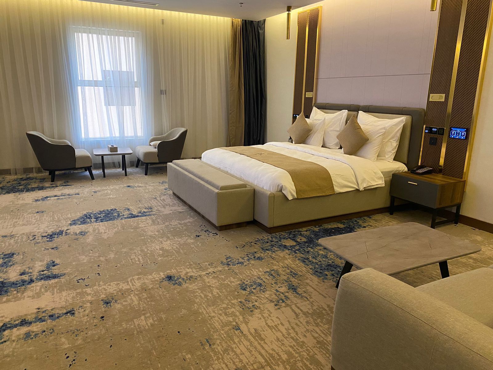 Fender Hotel 0*