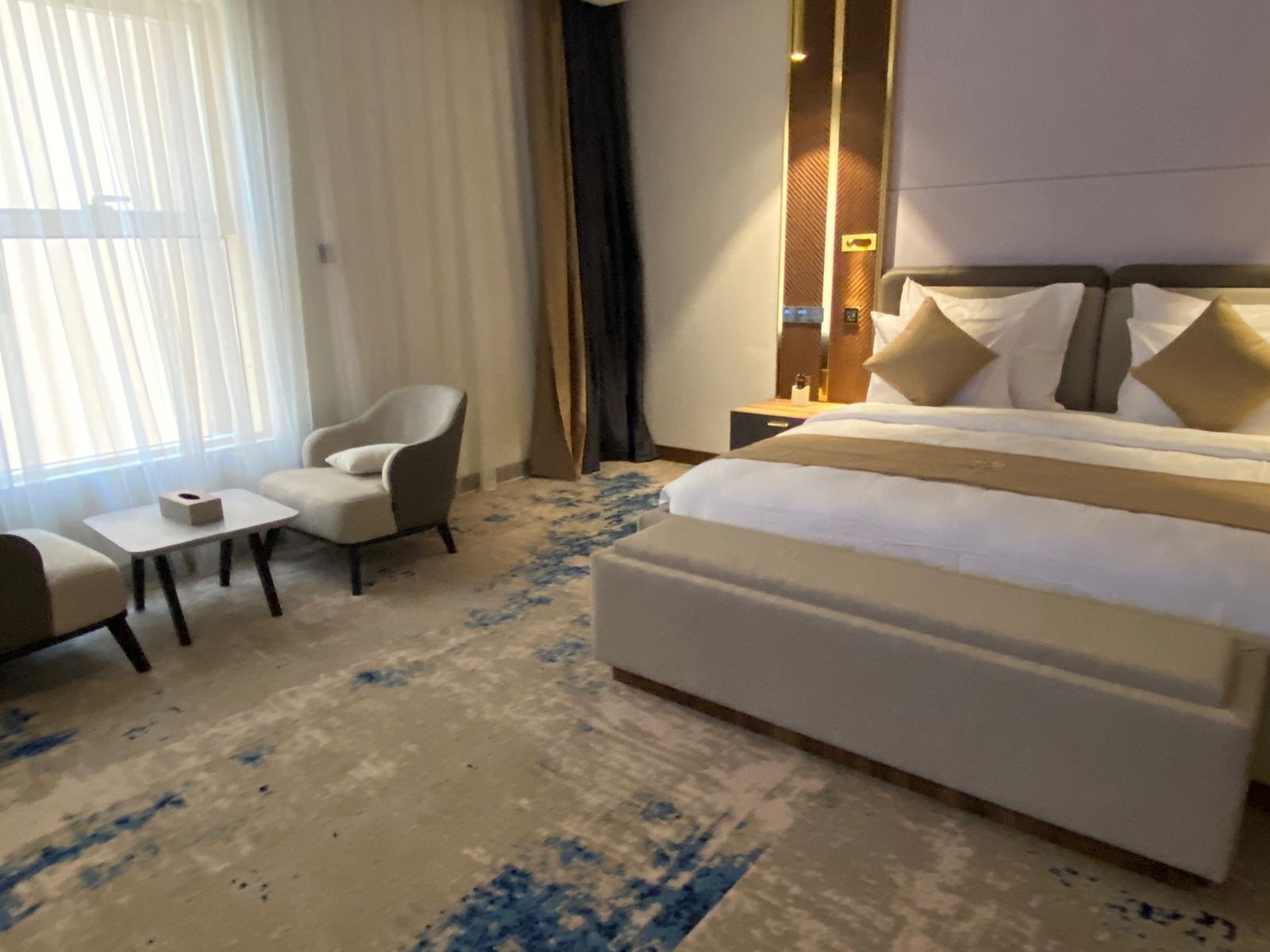Fender Hotel 0*