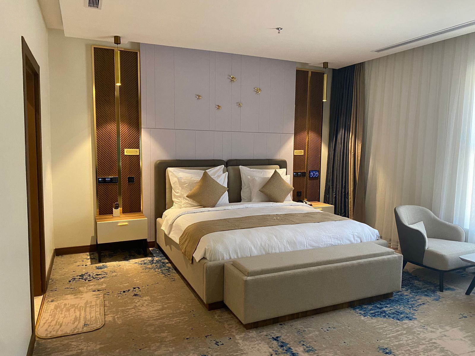 Fender Hotel 0*