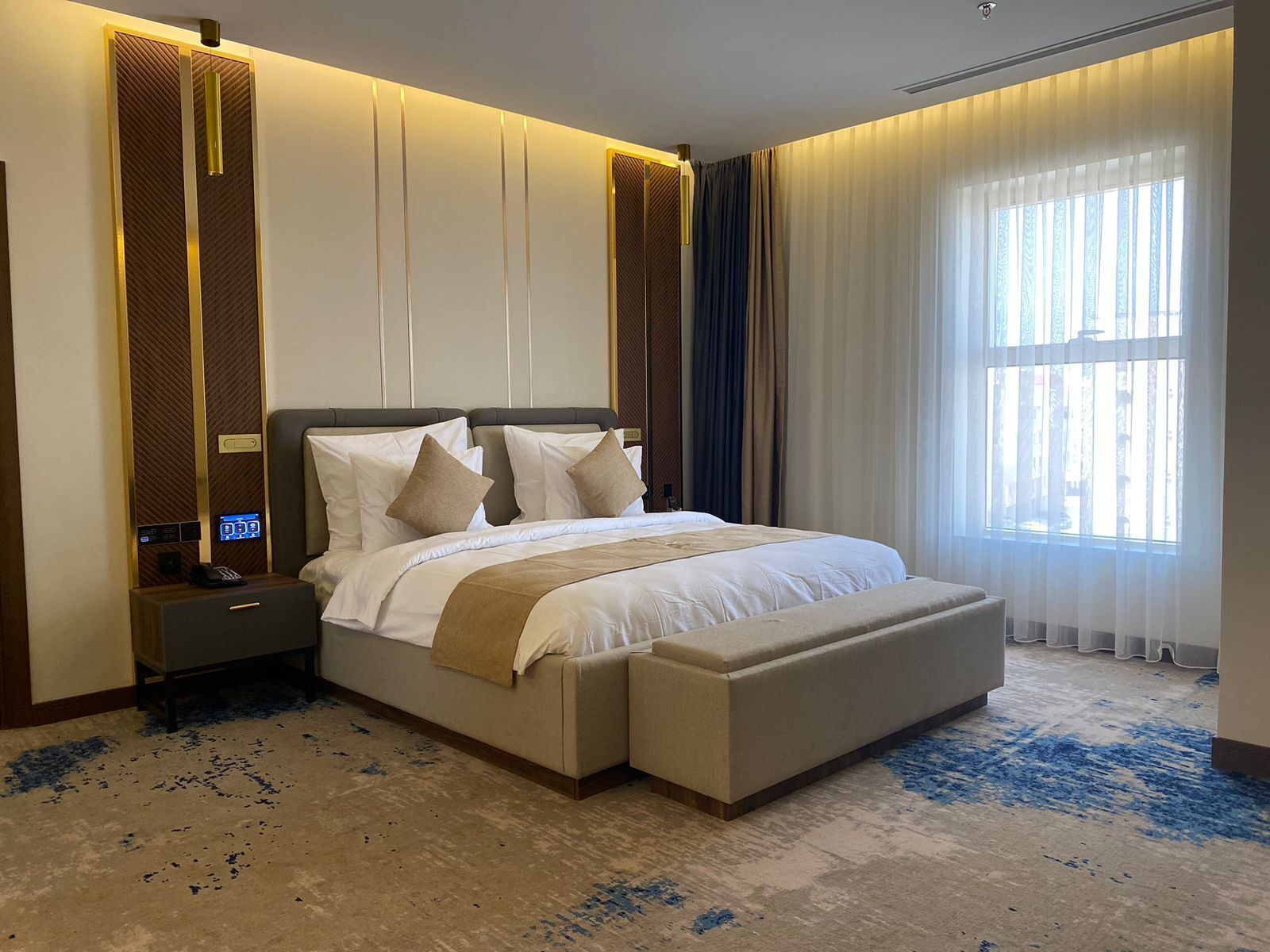 Fender Hotel 0*