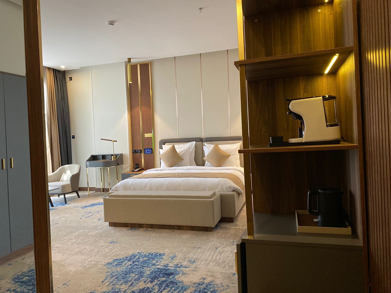 Fender Hotel 0*