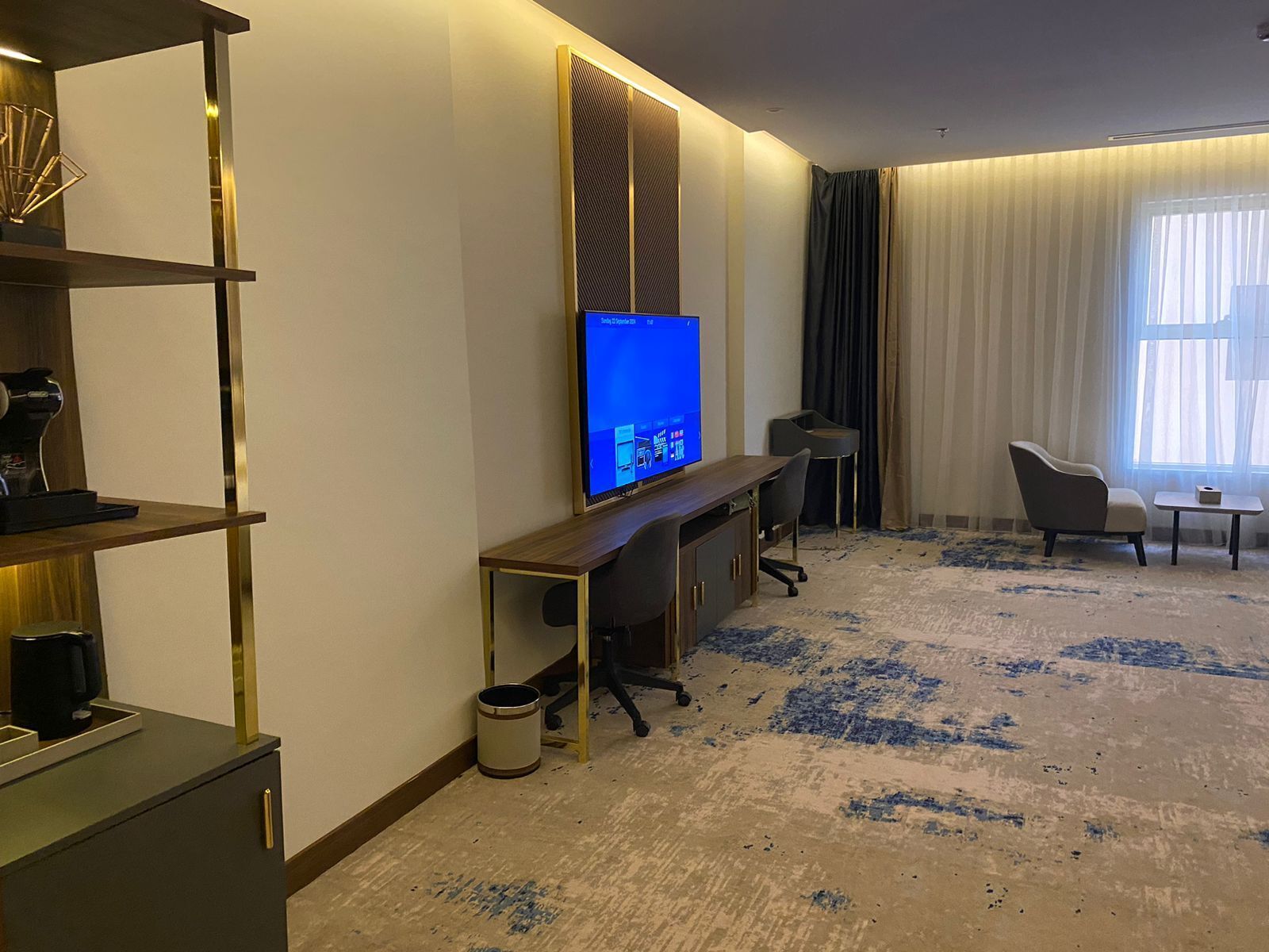 Fender Hotel 0*