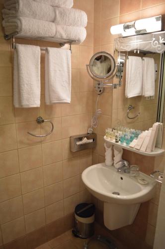 Kingsgate Durrat Hotel 1*