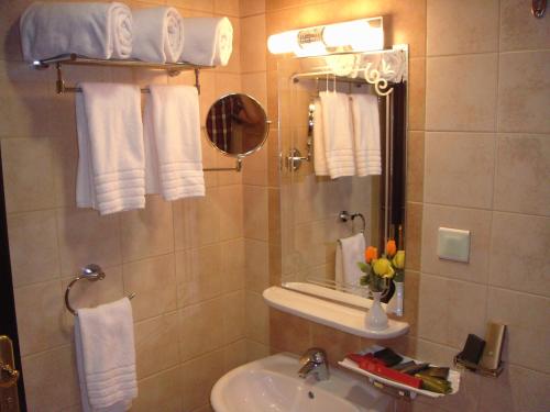 Kingsgate Durrat Hotel 1*