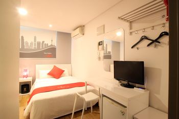 Three Seven Hotel 3*