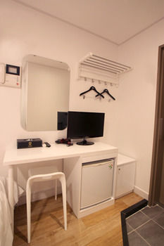 Three Seven Hotel 3*