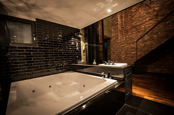 SR Hotel Sadang 3*