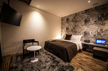 SR Hotel Sadang 3*