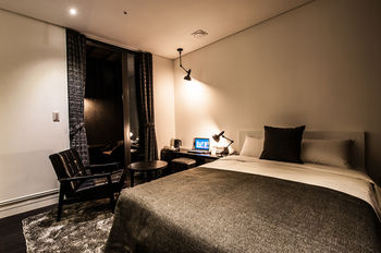 SR Hotel Sadang 3*