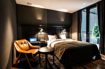 SR Hotel Sadang 3*
