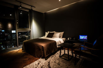 SR Hotel Sadang 3*