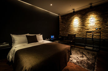 SR Hotel Sadang 3*