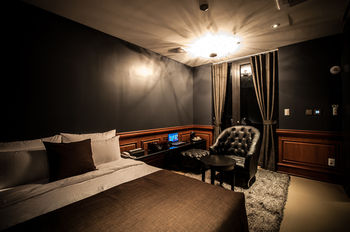 SR Hotel Sadang 3*