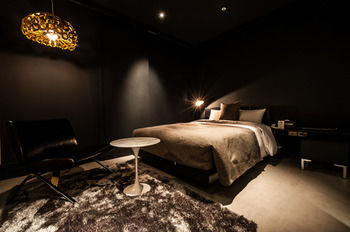SR Hotel Sadang 3*