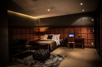 SR Hotel Sadang 3*