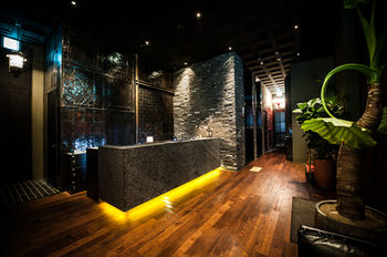 SR Hotel Sadang 3*