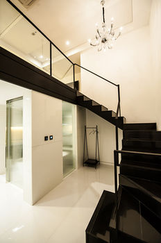 SR Hotel Sadang 3*