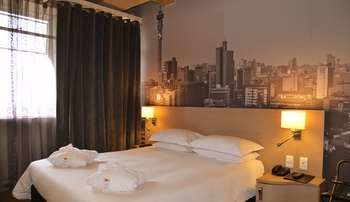 Reef Hotel 4*