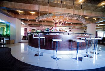 Reef Hotel 4*