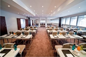 Reef Hotel 4*