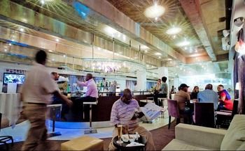 Reef Hotel 4*