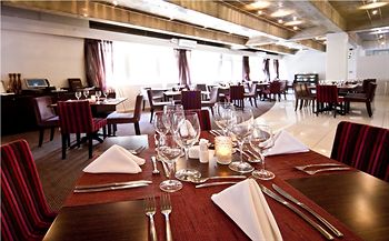 Reef Hotel 4*