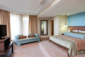 Windhoek Country Club 4*