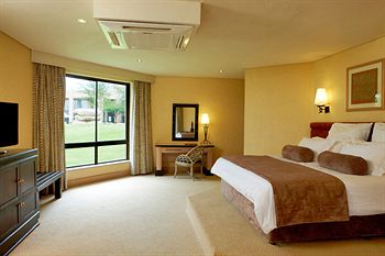 Windhoek Country Club 4*