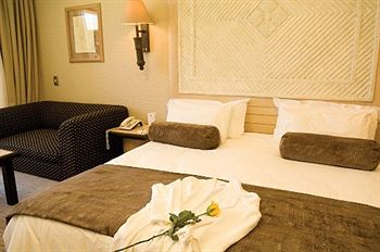 Windhoek Country Club 4*