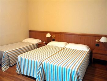 HOTEL GARDEN 3*