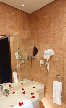 Best Western Plus Salmiya 4*