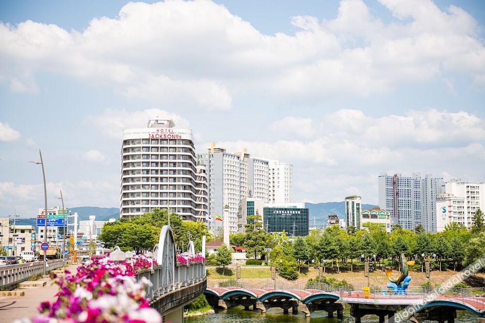 Jackson9s Hotel 3*