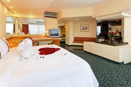 Туры в Holiday Inn Plaza Dali